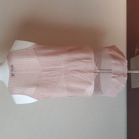 Jennifer Lopez sz M sheer and mesh sleeveless top 🌛 - Picture 5 of 8